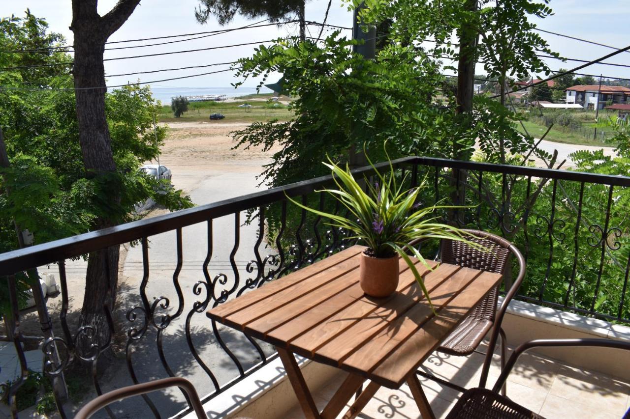 Aestas Vergia Apartments 2 Nea Kallikrateia Экстерьер фото